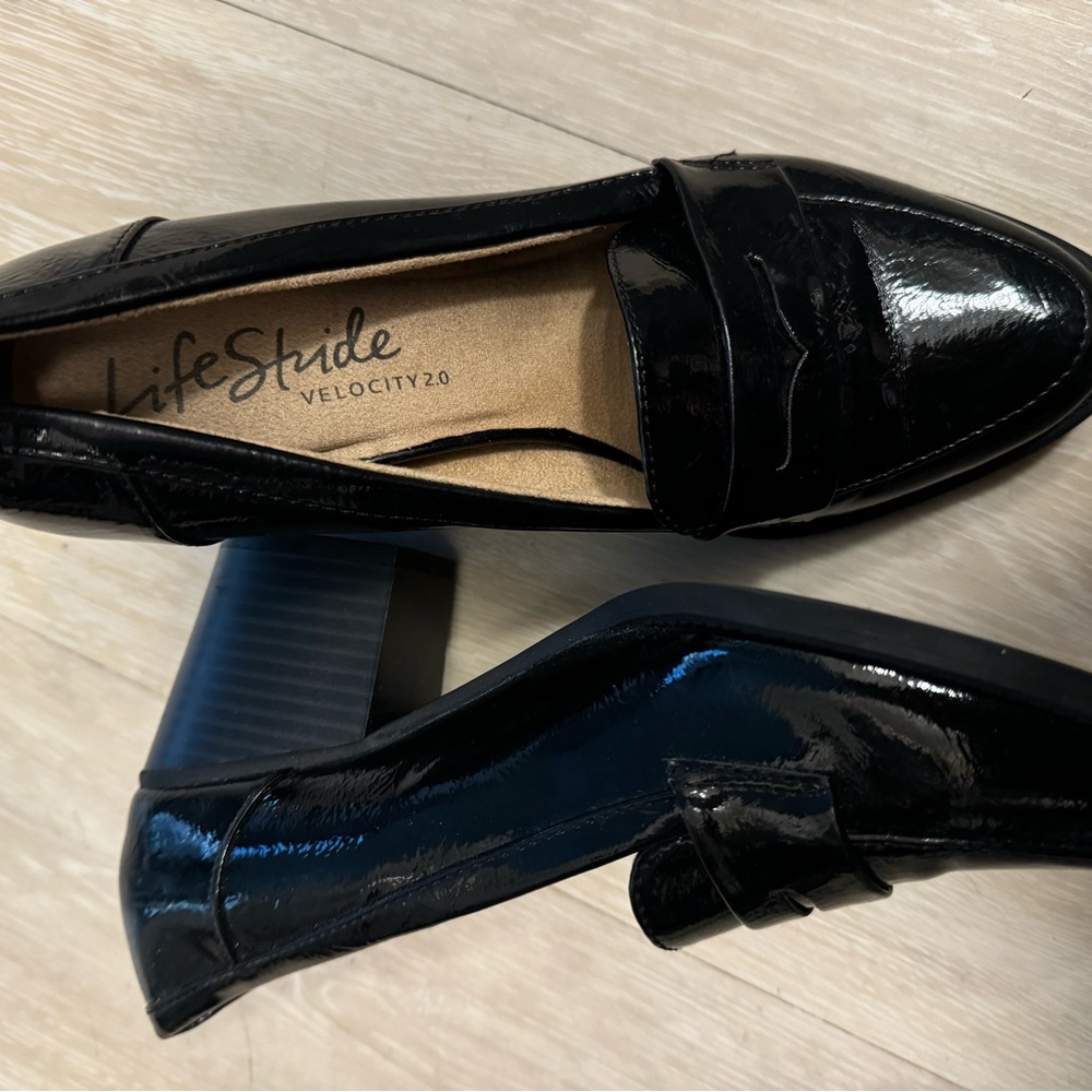 Lifesteide heel loafers